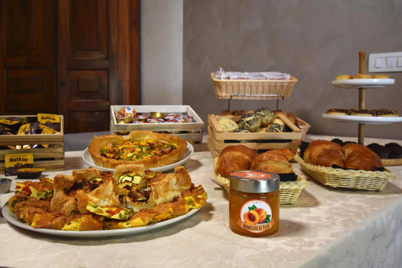 Agriturismo B&B Corte Tonolli Valeggio sul Mincio Eksteriør bilde