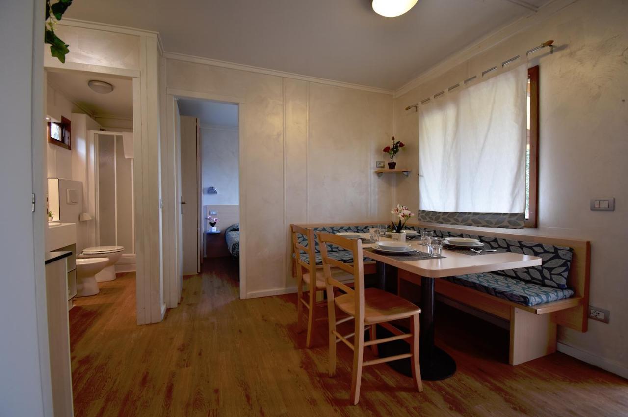 Agriturismo B&B Corte Tonolli Valeggio sul Mincio Eksteriør bilde