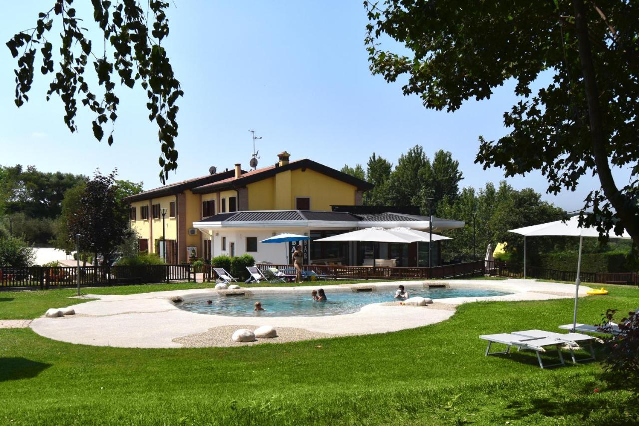 Agriturismo B&B Corte Tonolli Valeggio sul Mincio Eksteriør bilde