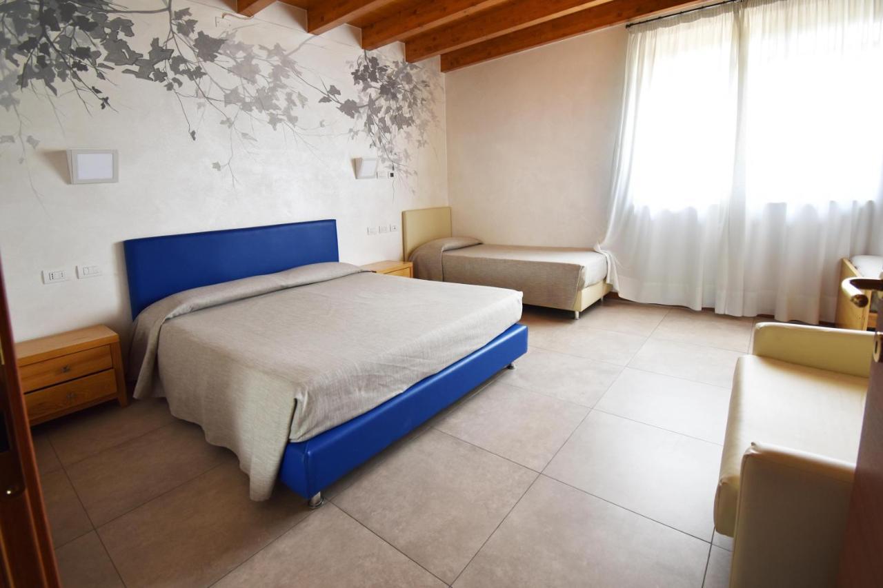Agriturismo B&B Corte Tonolli Valeggio sul Mincio Eksteriør bilde