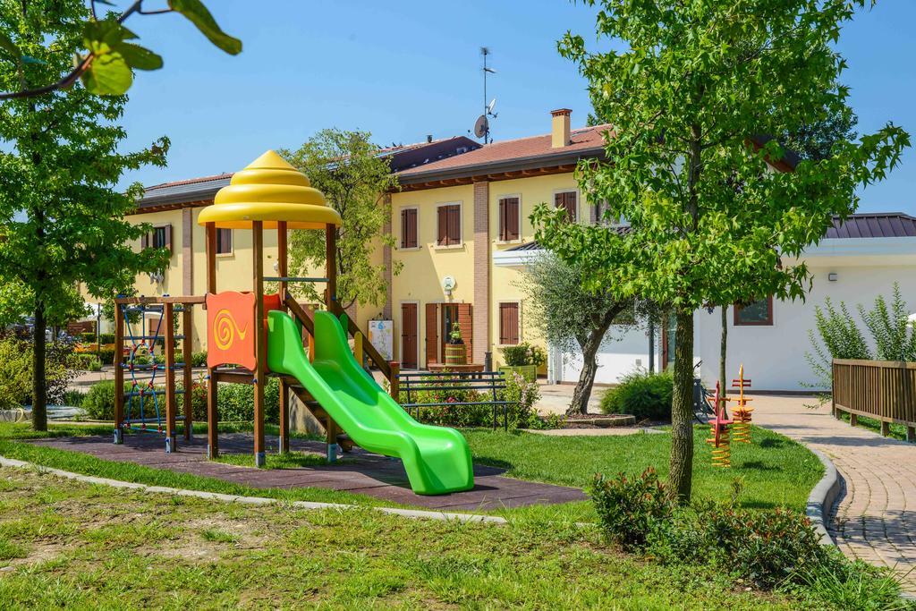 Agriturismo B&B Corte Tonolli Valeggio sul Mincio Eksteriør bilde