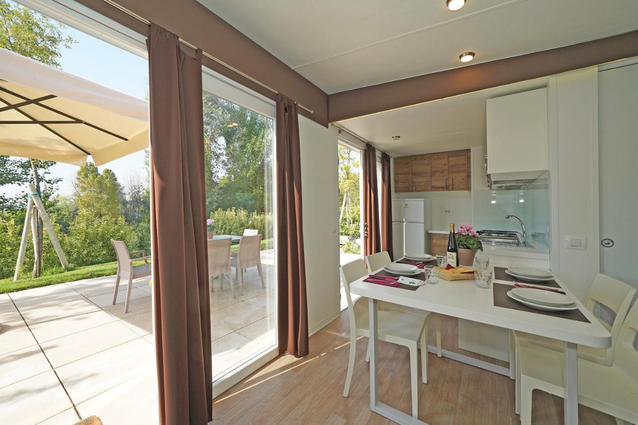 Agriturismo B&B Corte Tonolli Valeggio sul Mincio Eksteriør bilde